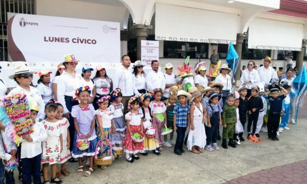 En el lunes cívico se recordó el 142 Aniversario de la Ciudad de Tuxpan