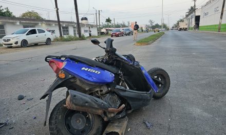 Motociclista hospitalizado luego de impactarse contra un camión en Tuxpan