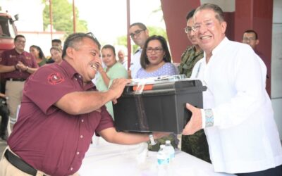 Gobierno de Tuxpan felicitó e hizo un reconocimiento a los bomberos
