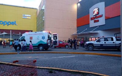 Choque y Caos en Plaza Cristal: Un Menor Herido y la Sombra del Alcohol en el Asfalto