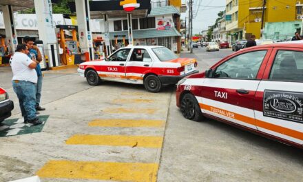 Noticia del Choque de Taxis en Arteaga