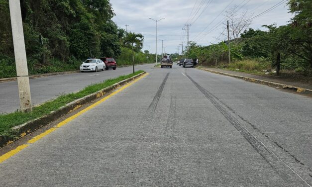 Encontronazo en el libramiento causa cuantiosos daños materiales en Tuxpan