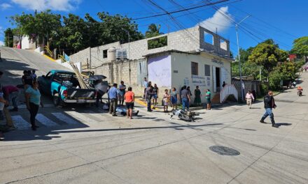 Tras accidente, empleados de BANCO AZTECA Obstaculizan una EMERGENCIA en la Murillo Vidal