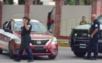 Choque entre Patrulla de la SEMAR y Taxi
