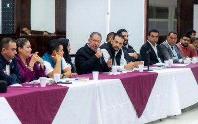 Gobierno de Tuxpan, CFE y SEV trabajan coordinadamente para atender necesidades de infraestructura eléctrica en escuela