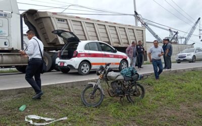 Accidente en moto deja un lesionado