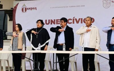 Universidad Pedagógica Veracruzana, Centro Regional Tuxpan, participa en Lunes Cívico
