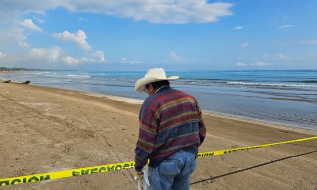 Jovenaza Casi Pierde la Vida en Playa Faro-Escollera, pero es Rescatada a Tiempo