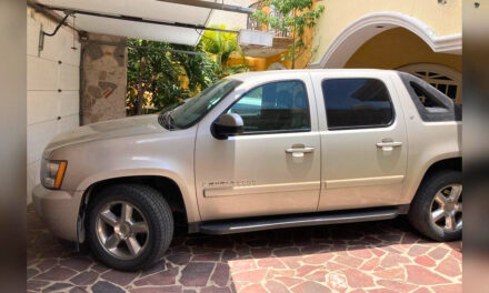 Sujeto denuncia robo de camioneta mientras estaba de viaje en Tuxpan