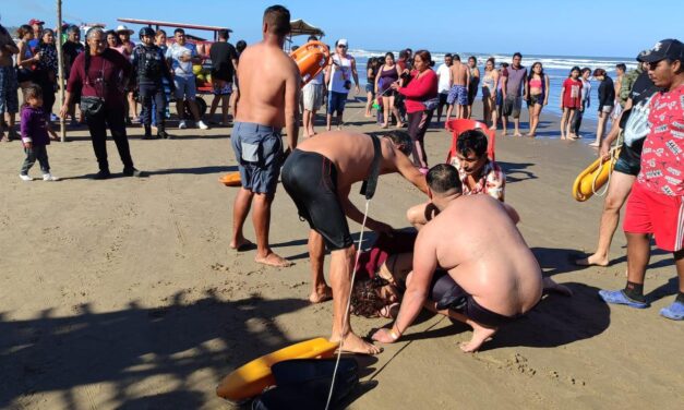 Drama en las Olas: Turista Hidalguense al Filo de la Muerte