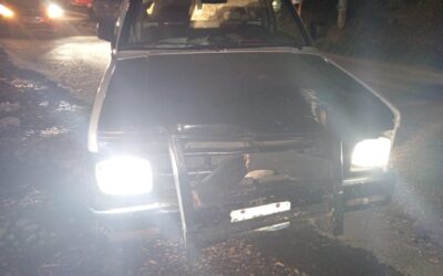 En la Tuxpan-Tampico: Estrella Camioneta en un Taxi: Daños Materiales y Pasajero Lesionado