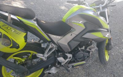 Robo de Motocicleta en Alto Lucero: Buscan a los Responsables Captados en Cámara de Vigilancia