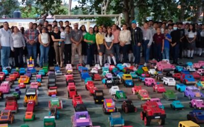 Autoridades Municipales de Tuxpan Veracruz Reciben Generosa Donación de Carritos para el Día del Niño Perdido