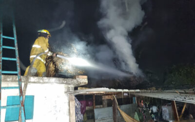 Héroes de Bomberos y Protección Civil Sofocan Incendio en Macultepec