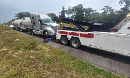 Guardia Nacional división Carreteras asegura Pipa Abandonada con Diésel en la Tuxpan-Tampico