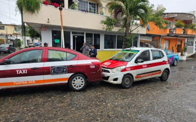 TAXI vs TAXI en Madero: Daños Mínimos y Sin Víctimas