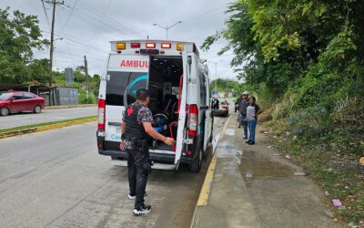 Padre e Hija Sufren Accidente de Moto en la López, pero Escapan de Lesiones Graves
