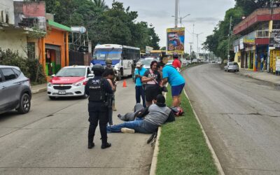 Pareja lesionada tras esquivar a un perro en Libramiento