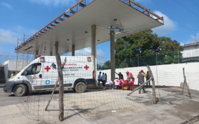 Obrero sobrevive a caída de 8 metros desde techo de gasolinera en construcción