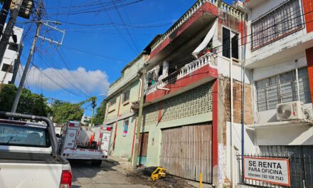 Incendio en Tuxpan: Vela provoca emergencia y deja dos personas heridas