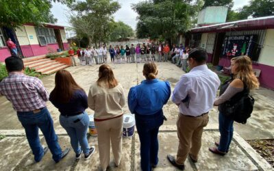 Una Tradición Cumplida: Anahí Aguilar Embellece la Telesecundaria Guadalupe Victoria