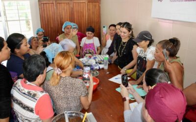 Todo un éxito el taller de elaboración de Cupcakes del DIF Tuxpan