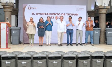 Entrega gobierno de Tuxpan contenedores de residuos que facilitarán la recolección de basura