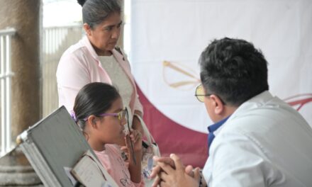 La Jornada de Salud Visual sigue beneficiando a familias tuxpeñas