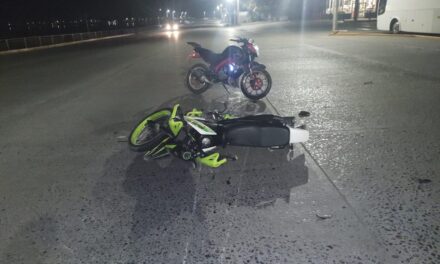 Choque de motocicletas en Tuxpan deja tres personas heridas