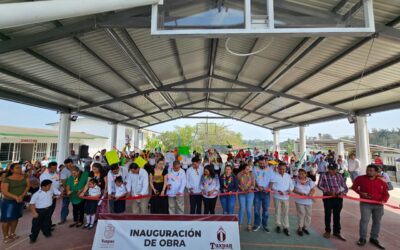 Inauguran techados en áreas de impartición de Educación Física en 2 escuelas primarias y una secundaria