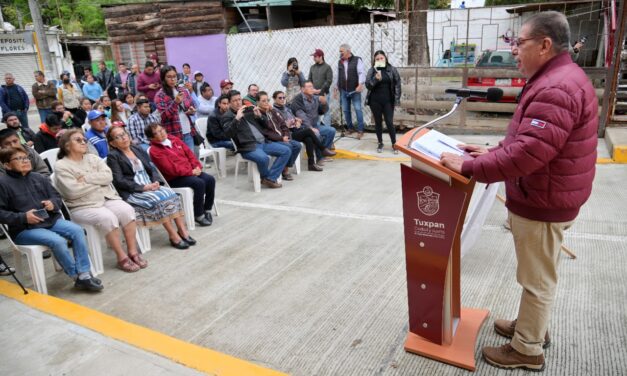 Quedó inaugurada la obra de pavimentación, guarniciones, banquetas y escalinatas de la calle Nuevo Tuxpan, de la colonia Álvarez
