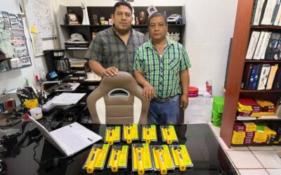 Entrega de lámparas para policías auxiliares en Otatal, Tuxpan, Veracruz