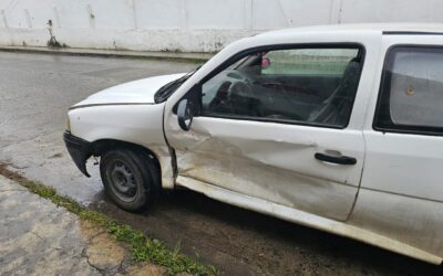 Se pasó la señal de ALTO y provocó choque en la Rosa María