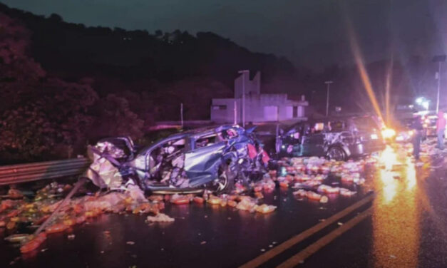 ACCIDENTE EN LA MÉXICO – TUXPAN DEJA 5 PERSONAS MUERTAS