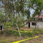 AIC asegura una casa en la Fidel Herrera mientras vecinos alegan el hallazgo de drogas y armas