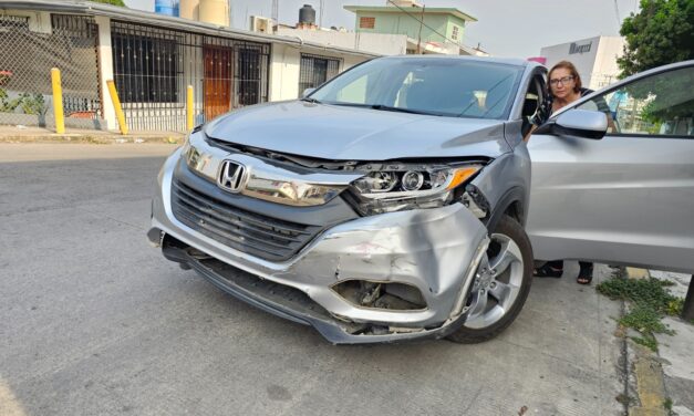 CHOCAN EN ZAPOTE GORDO: 1 LESIONADO