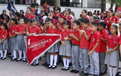 Realizan Lunes Cívico en conmemoración del Día de la Marina