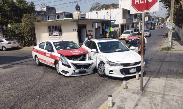 Se pegan un TROMPAZO en la Rosa María