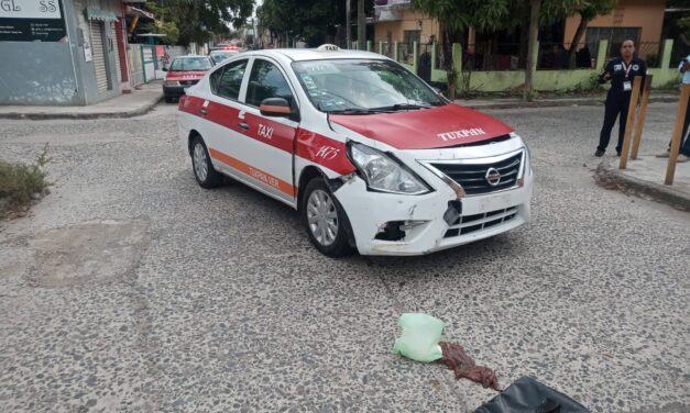 Choca con su MORTALIKA contra un TAXI