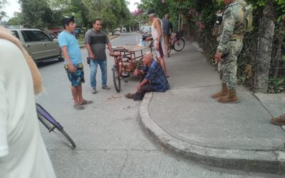 Anciano se Lesiona Levemente al Caer de su Triciclo en Santiago de la Peña