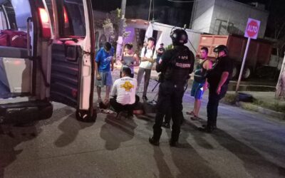 Arrollado por un Taxi en Tulipanes: Comerciante Resulta Lastimado pero Rechaza Ser Hospitalizado