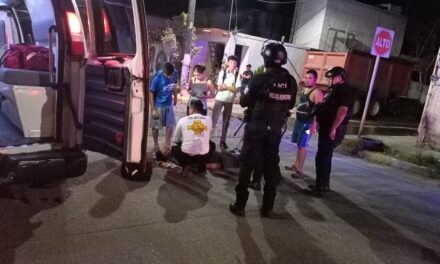 Arrollado por un Taxi en Tulipanes: Comerciante Resulta Lastimado pero Rechaza Ser Hospitalizado