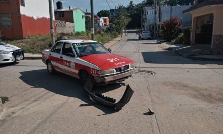 ¡Otro Taxista! Accidente Vial en el Infonavit Jesús Reyes Heroles Deja una Persona Lesionada