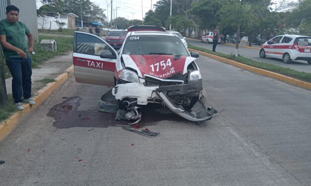 Chocan Taxis en Las Américas: Un Lesionado