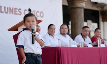 Jardín de Niños “José L. Garizurieta” participa en Lunes Cívico