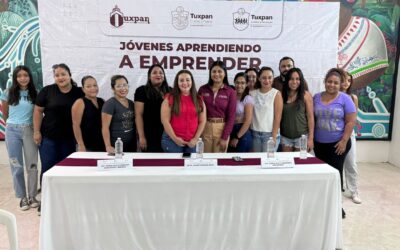 Con talleres de capacitación, el Gobierno de Tuxpan fomenta emprendimientos y el autoempleo