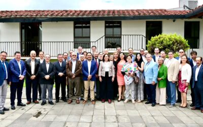 COLEGIO DE NOTARIOS DE VERACRUZ RECIBE A GOBERNADORA ELECTA