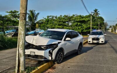 Chocan en el Bulevar Lázaro Cárdenas