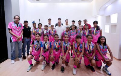 Alcalde José Manuel Pozos Castro felicitó e hizo un reconocimiento a basquetbolistas que representarán a Veracruz en torneos nacionales