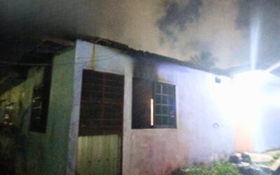 Pavoroso incendio en colonia Tampamachoco deja a una familia sin hogar